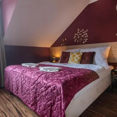 Apartamento Golden Tree Loft In The Heart Of Praga
