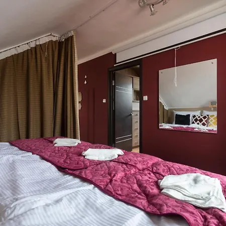 Golden Tree Loft In The Heart Of Apartman *