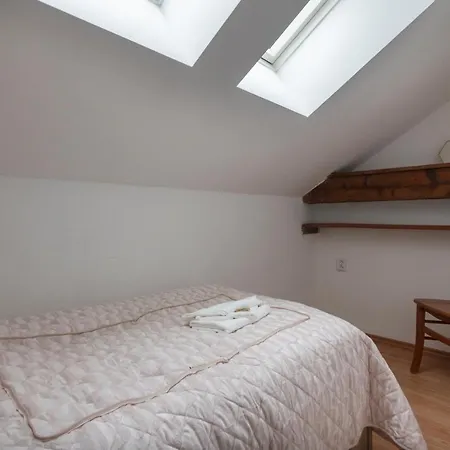 Golden Tree Loft In The Heart Of Apartman Prága