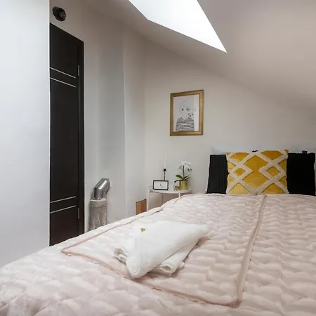 Golden Tree Loft In The Heart Of Lejlighed