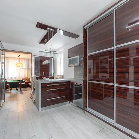 Golden Tree Loft In The Heart Of