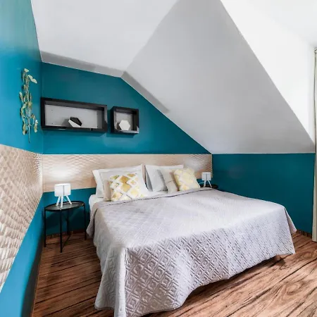 Golden Tree Loft In The Heart Of