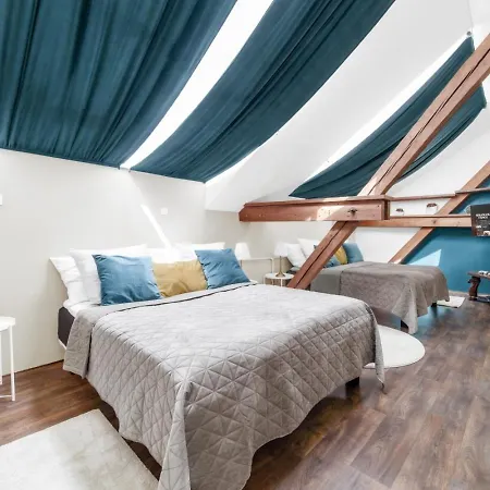 Golden Tree Loft In The Heart Of Praha