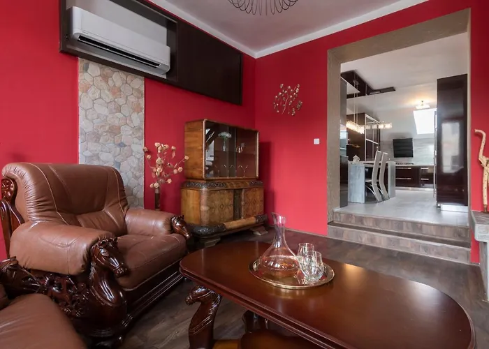 Golden Tree Loft In The Heart Of