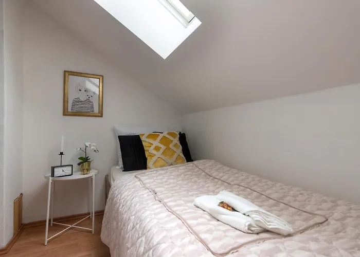 Golden Tree Loft In The Heart Of Appartement