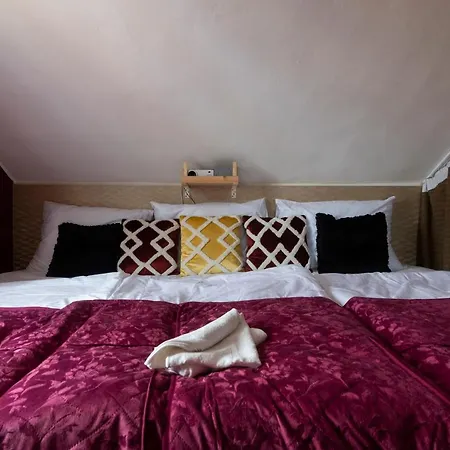 Golden Tree Loft In The Heart Of Prága